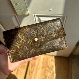 Louis Vuitton Monogram Sarah trifold